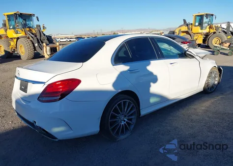 2016 Mercedes-Benz C 300 Sport из США, поврежденный, VIN 55SWF4JB5GU165925